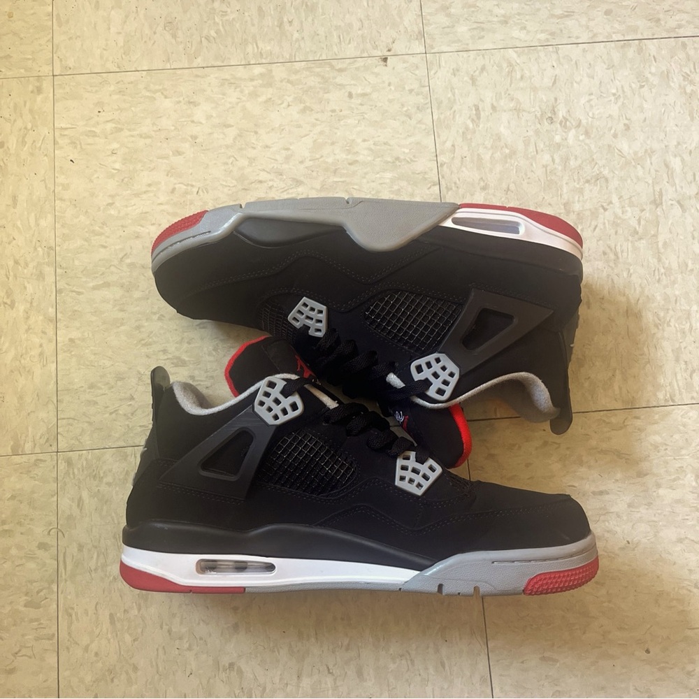 Jordan 4 “bread”